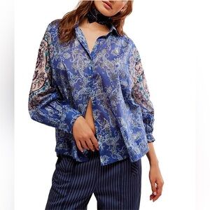Free People Sz  XS Rose Bud Paisley Print Point Collar Neck Long Sleeve Blouse